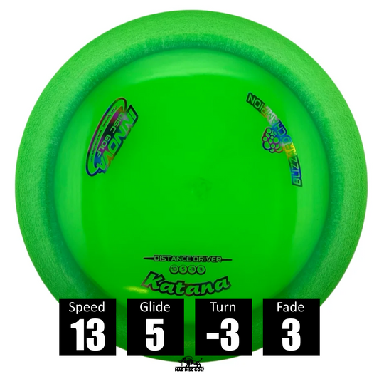 Disco de disc golf Innova Katana de plástico Champion Blizzard, con números de vuelo: velocidad 13, planeo 5, giro -3 y desvanecimiento 3.